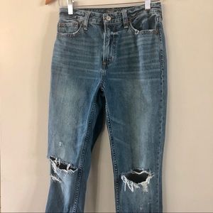 A&F High Rise Annie Girlfriend Distressed Jean 24